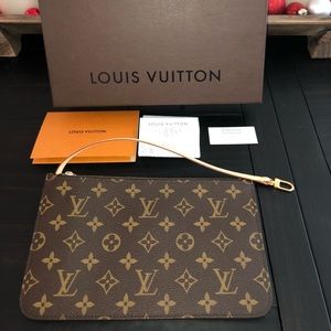 Louis Vuitton Neverfull Pochette  Monogram